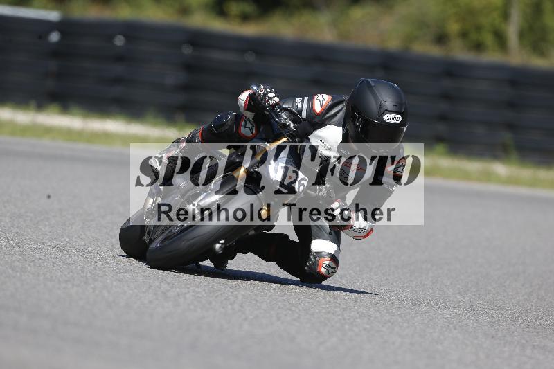 /Archiv-2025/48 25.08.2025 Cornu Master School ADR/rot-rouge/126